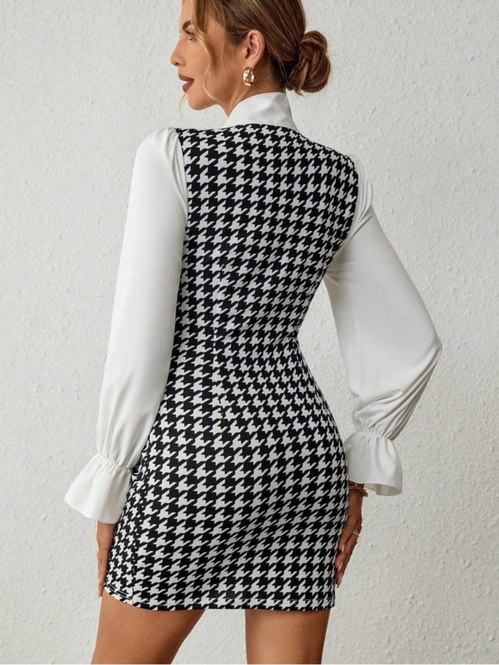Houndstooth Tie Neck Bodycon Mini Dress Black White Long Sleeve - Picture 3 of 3